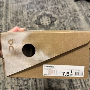 ON CLOUD NOVAS PEARL AND BROWN! New in BOX SIZE 7.5!!